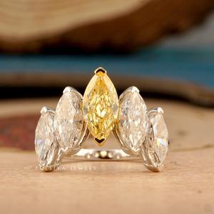 Anillos de Diamantes de Joyería Fina que Combinan Diseño Contemporáneo y Artesanía Tradicional con Diamantes Brillantes - Product Image 6