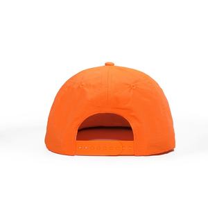 หมวกแก๊ปปักโลโก้กีฬากอล์ฟแบบกำหนดเอง OEM ทำจากไนลอน พร้อมปีกแบน 5 ชิ้น แบบ Snapback - Product Image 6