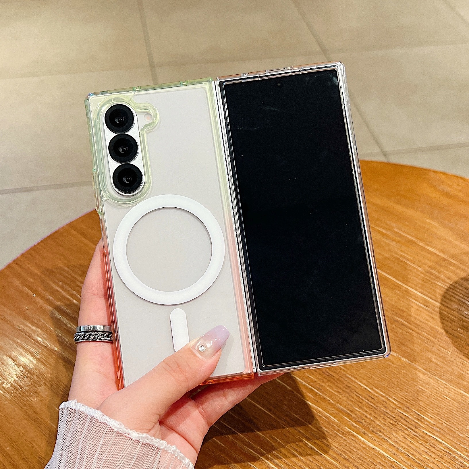 สีน้ำตาล