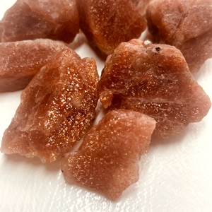 Commercio all'ingrosso pietre preziose di cristallo naturale di quarzo grezzo pietre curative gioielli Golden <span class=keywords><strong>sunstone</strong></span> ruvido per la decorazione della casa - Product Image 5