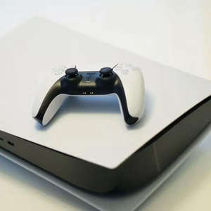 HiCyber Original 99% NUEVO para 5, 825GB, 2.4G, Control Inalámbrico, Edición Digital de Disco de Ultra Alta Velocidad de Japón, 1 Jugador - Product Image 3