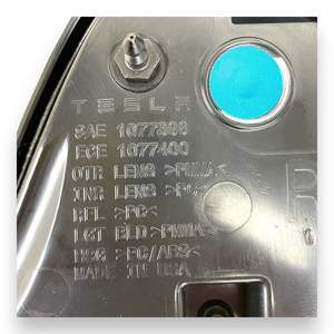 Luz trasera izquierda exterior en stock para TESLA Model 3 Part 2021- 2023 OE 1502086-00-D - Product Image 3