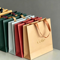 Sac cadeau de luxe en papier cartonné blanc recyclable, impression de logo personnalisée, poignée renforcée, capacité de charge 6-9 kg, emballage haut de gamme pour parfums et artisanat
