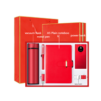 Ensemble cadeau 6-en-1 : Power Bank 10000 mAh, porte-clés, carnet A5 et stylo, clé USB 32 Go et gourde isotherme