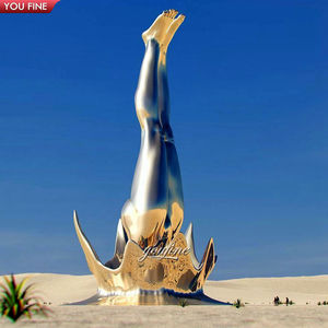 ประติมากรรมรูปปั้นคู่รักกอดกัน ทำจากสแตนเลสสตีล ศิลปะดนตรีสวนสไตล์โมเดิร์น - Product Image 3