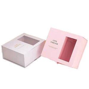 Caja de Regalo de Cartón con Tapa Magnética y Cinta de Lujo, Forrada de Satén - Product Image 4