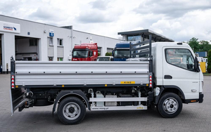 Nuevo <span class=keywords><strong>Precio</strong></span> para Camión Usado <span class=keywords><strong>Mitsubishi</strong></span>-<span class=keywords><strong>Fuso</strong></span> 7C15 HEV, Camión Ligero en Perfecto Estado, Sin Accidentes, 1 Año de Garantía - Product Image 5