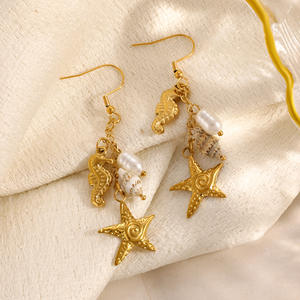 Pendientes Colgantes Chapados en Oro con Estrella de Mar y Caballito de Mar, Estilo Veraniego de Playa con Conchas Naturales, Pendientes de Acero Inoxidable Chapados en Oro de 18k - Product Image 4