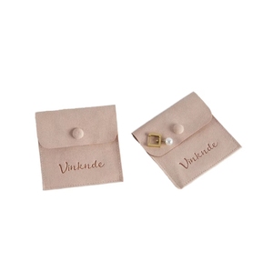 Bolsa de Joyería Cuadrada Portátil de Microfibra de Lujo con Logotipo Personalizado, 8x8cm, para Guardar Collares, Pulseras y Pendientes - Empaque para Regalo - Product Image 1