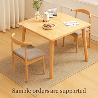 Ensemble table et chaises en bois simple et compact, design moderne et minimaliste pour petit appartement, maison ou restaurant