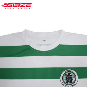 绿色和白色足球球衣，带有定制的特殊标志 - Product Image 5