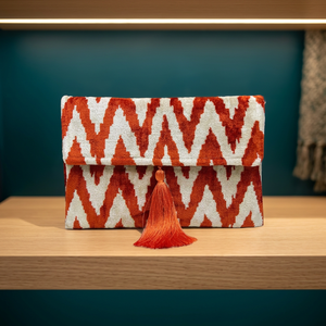 Pochette Chevron à Pompons Faite à la Main, Pochette de Soirée Florale Perlée, Sac de Fête et de Mariage pour Femme - Product Image 2