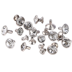 Vente en gros de mini rivets décoratifs en laiton plaqué argent de 6 mm, avec cristaux de diamant, rivets en laiton, strass, antirouille, pour cuir - Product Image 1