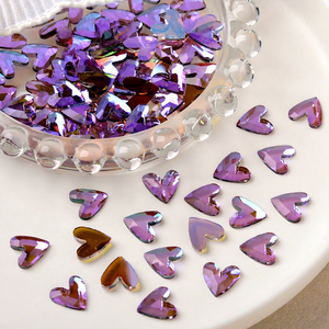 Cristales de Uñas 3D en Forma de V de Alta Calidad, Joyería Brillante, Diamantes de <span class=keywords><strong>Cristal</strong></span> con Base Plana en Forma de Corazón Grande, Dijes para Decoración de Uñas - Product Image 2