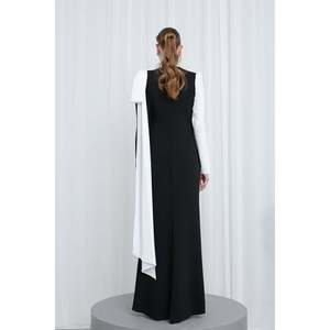 Elegante Vestido de Noche con Hombro Descubierto y Hiyab Desmontable, Silueta Ajustada, Color Polvo, Vestido Formal para Mujer - Product Image 1