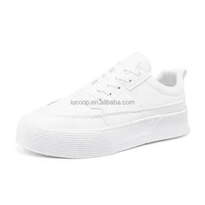 Scarpe sportive bianche da uomo scarpe da corsa da passeggio di alta qualità in pelle casual scarpe da studente all-match per sneakers uomo donna