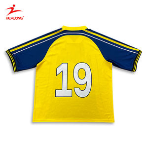 เสื้อฟุตบอลผ้าโพลีเอสเตอร์สำหรับใส่เล่นฟุตบอลเสื้อพิมพ์ซับลิเมชันแห้งเร็ว - Product Image 3