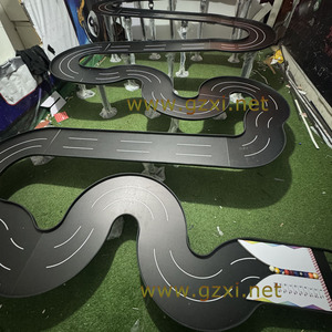 Pista Gigante Personalizzata in Metallo per Biglie, per Centri Commerciali e Parchi Divertimento, Macchina Interattiva su Larga Scala per Gioco con Biglie Rotolanti - Product Image 2