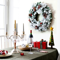Hiasan Natal PVC Modern Tahan Lama dengan Lapisan Flock, Dekorasi Jendela Bentuk Lingkaran, Ornamen Garland Berbentuk Kerucut Pinus dan Bersalju