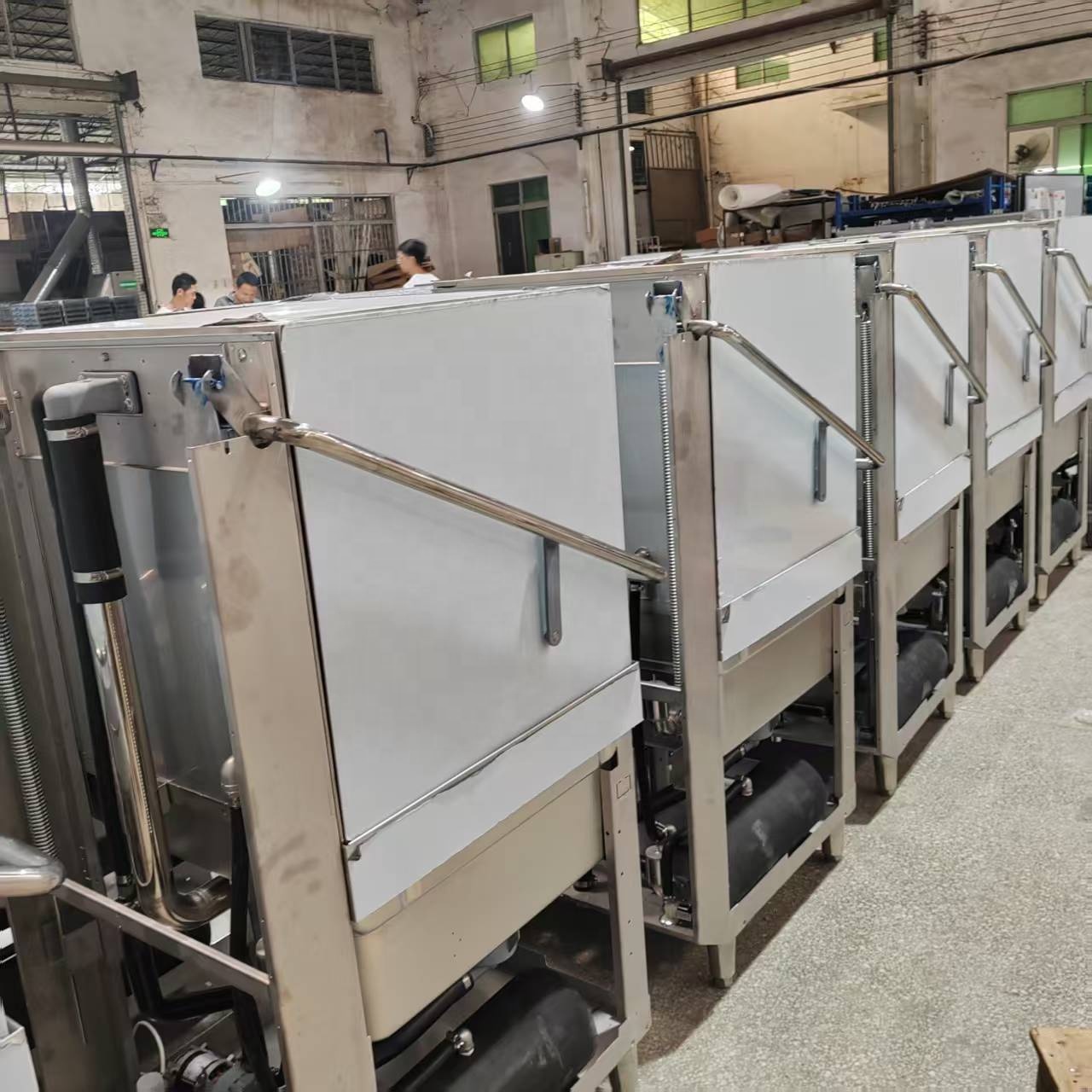 Q-FLY China Supplied Smart Automatic Commercial Restaurant Dishwasher SS304 Frame Industrial Dishsterilization Machine 500