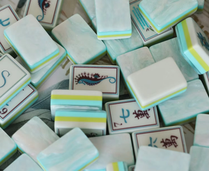 <span class=keywords><strong>Jeu</strong></span> de tuiles de mahjong en acrylique nautique perlé |   <span class=keywords><strong>Jeu</strong></span> de divertissement portable au design moderne - Product Image 6