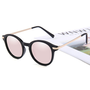 Gafas de Sol Ovaladas para Mujer, Montura Negra, Lentes TAC con Protección UV400, para Viajes, Conducir y Moda - Product Image 1