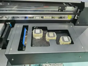 Impresora plana UV de <span class=keywords><strong>3</strong></span> cabezales Hoson Maintop Photoprint Xp600 I3200 Impresora para caja de teléfono Impresión de cerámica - Product Image 4