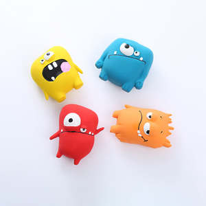 ของเล่นเคี้ยวสำหรับสัตว์เลี้ยง ช่วยทำความสะอาดฟันและฝึกกัดแทะ ทำจากยางธรรมชาติ มีเสียงบีบ รูปการ์ตูน - Product Image 4