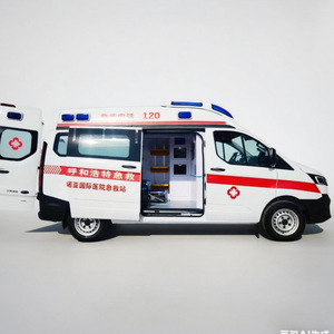 Ambulancia de Rescate F0-rd 4x4 Diésel Manual Nueva con Volante a la Derecha EURO 5, Equipo Médico para Pacientes de Hospital - Product Image 1