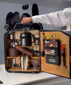 Mini <span class=keywords><strong>Bar</strong></span> Personalizzato in Metallo Nero Opaco da 20L con Supporto in Legno e Altoparlante Bluetooth per Casa, Regalo per la Festa del Papà - Product Image 2