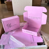Boîte d'expédition en carton ondulé personnalisée avec logo imprimé et gaufré pour emballage de cils, extensions capillaires et crèmes de beauté