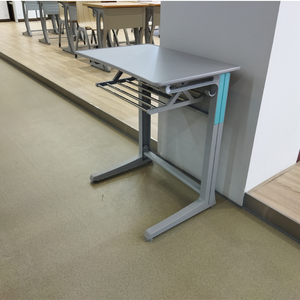 Escritorio <span class=keywords><strong>de</strong></span> estudio y sillas <span class=keywords><strong>de</strong></span> aleación <span class=keywords><strong>de</strong></span> aluminio para escuela, patas montadas en el suelo, novedad <span class=keywords><strong>de</strong></span> 2023 - Product Image 6