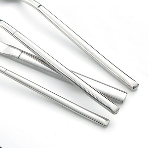 Ensemble de <span class=keywords><strong>Couverts</strong></span> de Luxe Léger en Acier Inoxydable 304, Style Chevalier, Couteau à Steak Brillant et Cuillère, Ensemble de 5 Pièces pour Hôtel - Product Image 4