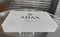 Panneau de signalisation personnalisé en acrylique dépoli avec logo, pour affichage de marque, fabriqué en Chine pour bureau, magasin ou table.
