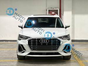 Pour le trimestre 3 de 2023, SUV compact de luxe 35 TFSI avec des fonctionnalités de sécurité avancées et des performances efficaces - Product Image 2