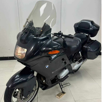 Moto de tourisme 1100cc, moteur Boxer, refroidissement par eau, avec ABS, poignées chauffantes, pare-brise réglable, système audio