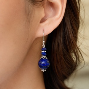 Orecchini pendenti vintage con perline blu, accessori da donna - Product Image 2
