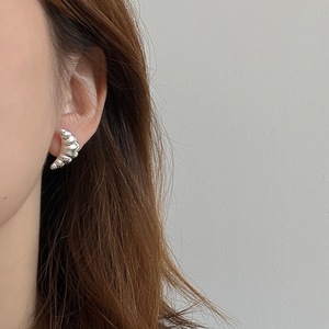 Pendientes de Plata de Ley S925 con Diseño de Cuerno de Vaca, Acabado en Oro Rosa, Estilo Simple, Versátil, Estilo INS, Accesorio para Oreja al Estilo de Blogueros Coreanos - Product Image 1