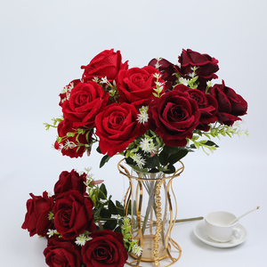 Rosa bianca Bouquet rosa Rose di velluto per matrimonio natale/laurea decorazione artificiale accessorio decorativo per matrimonio - Product Image 4