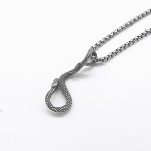 Collar con Colgante de Serpiente de Acero Inoxidable, Unisex, Forma de Animal, Joyería Retro del Zodiaco, Diseño Minimalista, Estilo Europeo Americano - Product Image 2