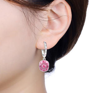 Nuevos y populares pendientes/argollas de mezclilla rosa con circonitas de latón blanco, exclusivos para mujer, joyería creativa, venta al por mayor de fábrica - Product Image 4