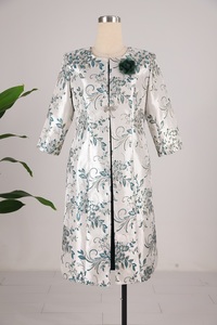Traje de Vestir Largo de Brocado con Diseño de Alta Costura y Alta Calidad, Venta Directa de Fábrica - Product Image 2
