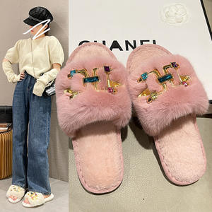 Nouvelles pantoufles en TPR pour hommes, pantoufles chaudes, pantoufles en peluche, pantoufles d'extérieur, prix de gros - Product Image 3