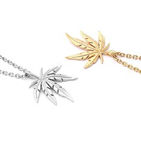 Nouveau collier hip-hop pour hommes, alliage tendance et rétro, accessoire de rue branché et individualiste, pendentif feuille d'érable