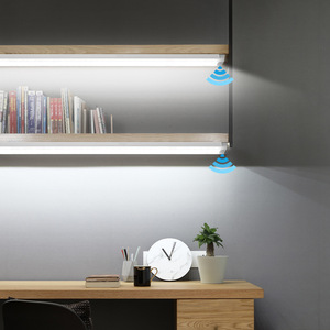 Hiện Đại 24V LED Hộ Gia Đình Tủ Ánh Sáng Thiết Lập 3000K-6500K Trắng Bóng Đèn PC Cơ Thể Dễ Dàng Cài Đặt Cảm Ứng Điều Khiển Từ Xa USB Điện - Product Image 2
