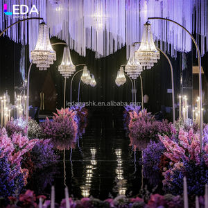 LEDA Lustre en cristal professionnel, moderne et élégant, avec structure en fer métallique en demi-cercle, prix usine - Product Image 2