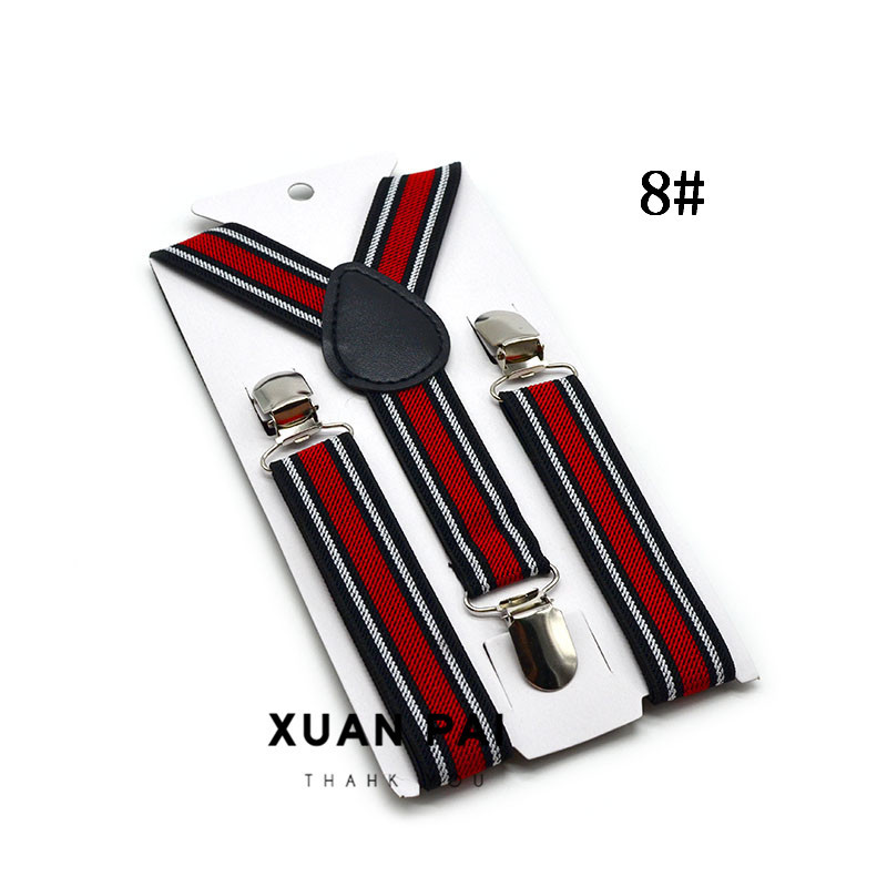 8 # (rayures rouges et blanches noires)