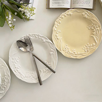 Service d'assiettes en céramique à motif floral gaufré muguet européen, faites à la main, blanches, pour événements de mariage