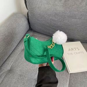 Bolso de hombro cuadrado clasico de piel sintetica con logotipo personalizado al por mayor para mujer Bolsos de noche de diseno - Product Image 6