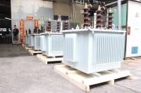 Transformateur extérieur de distribution d'huile S13 315KVA 400KVA 500KVA distribution d'énergie de 3 phases